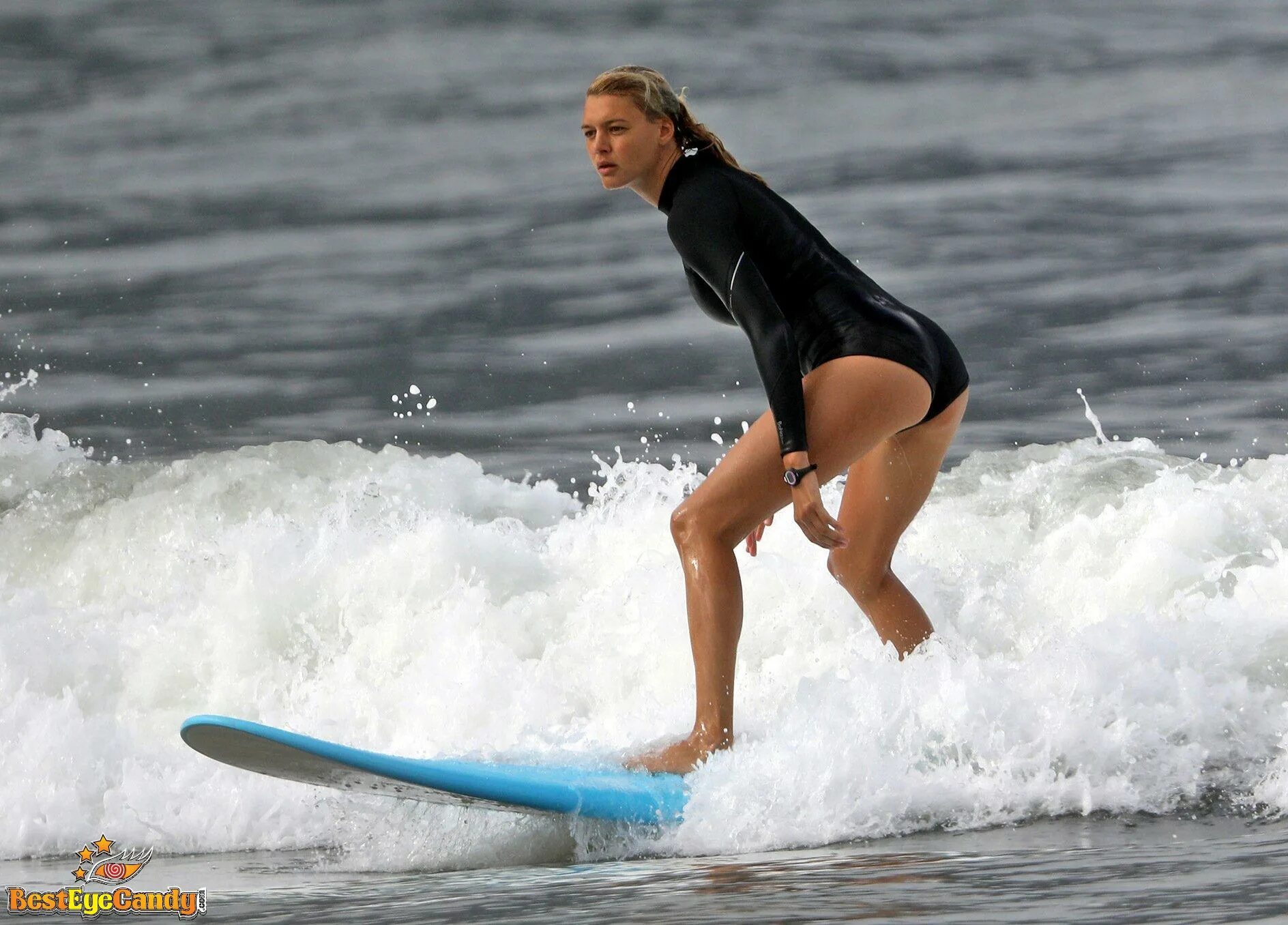 Kelly Rohrbach underwear in Dingzhou